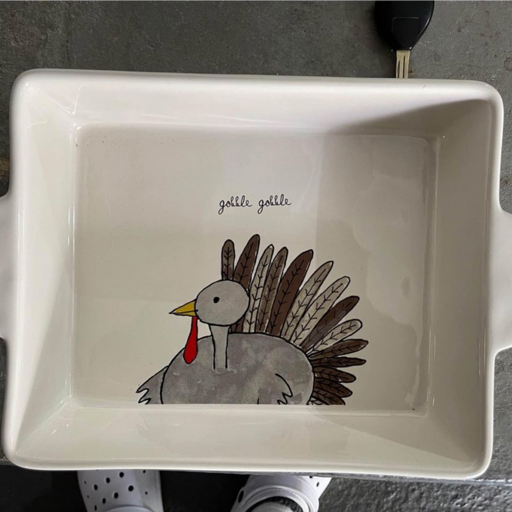 Rae Dunn Baking dish
